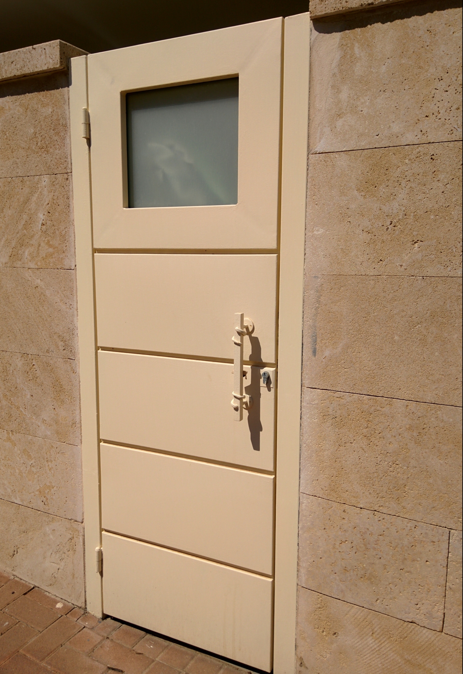 שער מתכת כניסה בית 